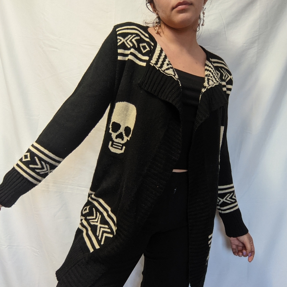 Long waistline knit cardigan